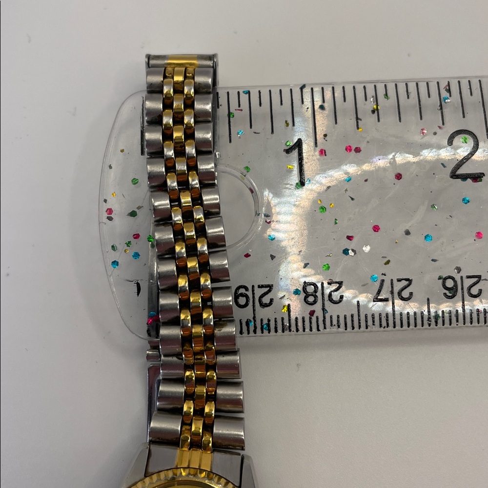 Vintage Seiko Quartz Watch Gold Dial Day Date Two Tone Jubilee Bracelet Classic - Picture 10 of 12